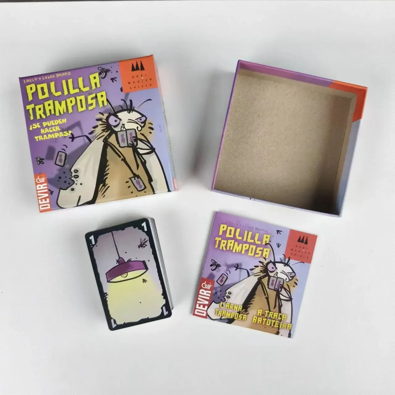 Party Games Juegos De Mesa - Cheating Moth Spanish Card Game For
