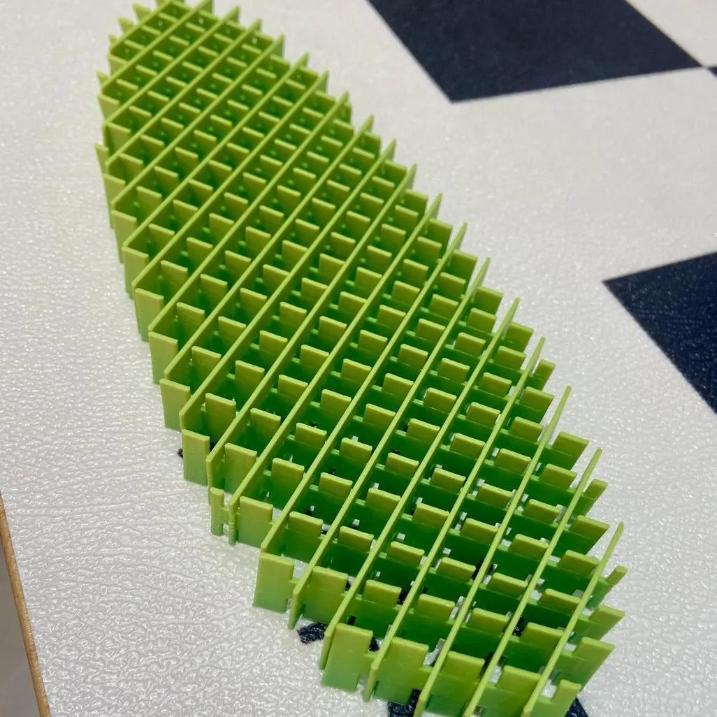 3D Deformable Plastic Stretch  – обзор и цена Party Games Indoor